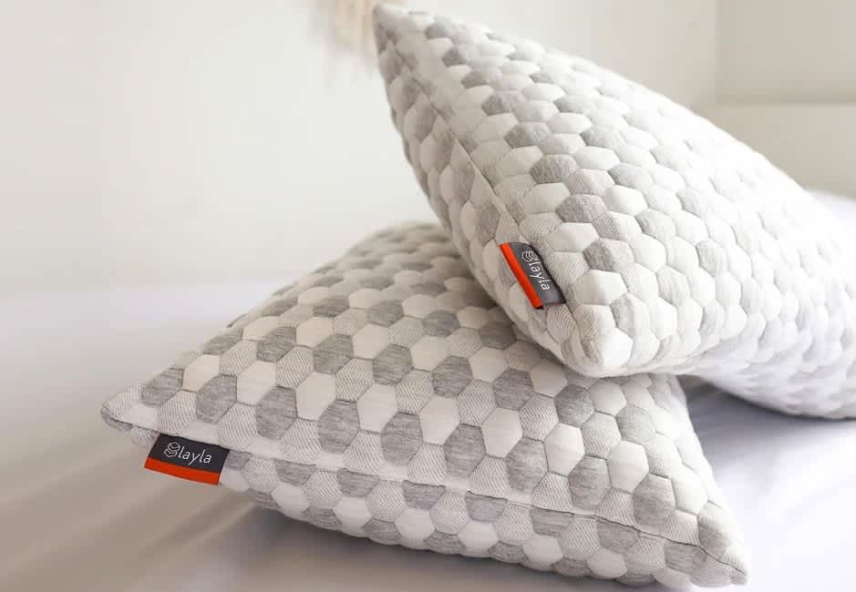 Best Pillows For Neck Pain In 2026 Picks For Soothing Support Sleep 
