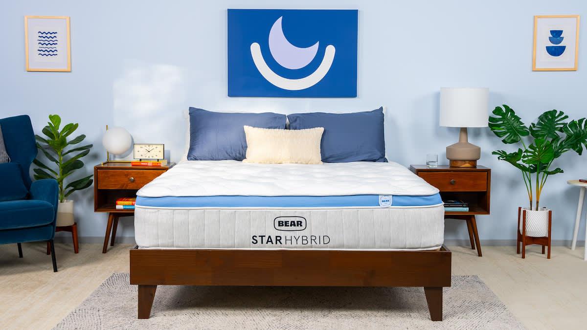 What are the Best Mattresses for Adjustable Beds?